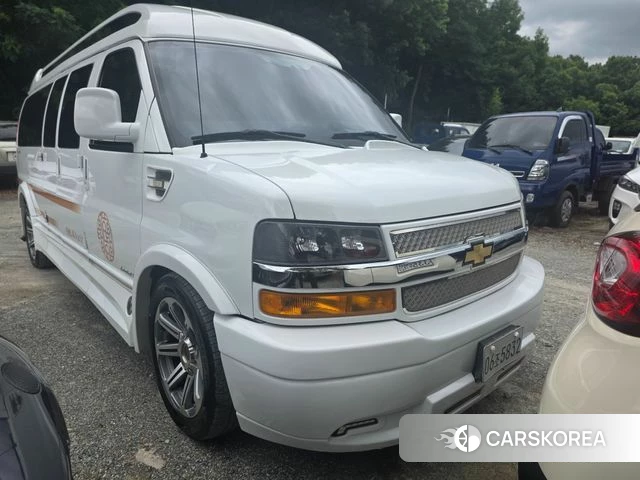 Chevrolet Express Van 2018 Белый из Кореи, фото 2