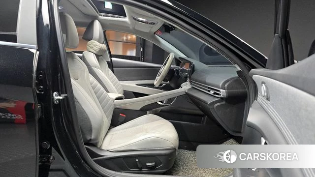 Hyundai Avante (CN7) 2022 Черный из Кореи, фото 2