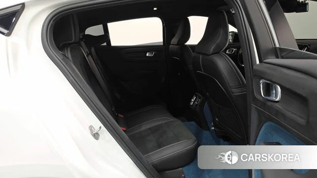 Volvo C40 Richards 2022 Белый из Кореи, фото 2