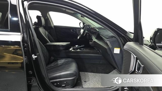 Kia K8 Hybrid 2023 Черный из Кореи, фото 2