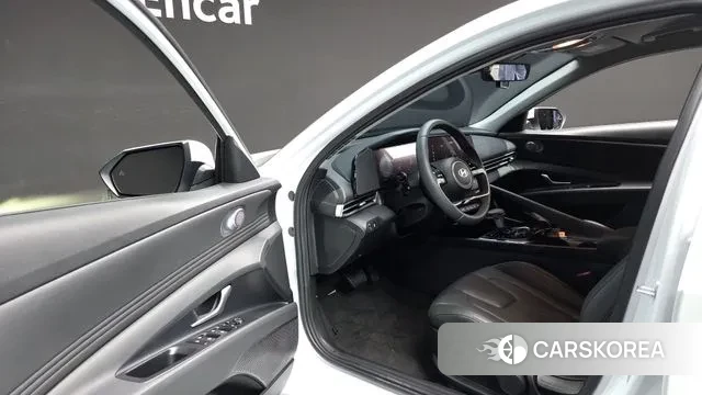 Hyundai The New Avante (CN7) 2025 Белый из Кореи, фото 2