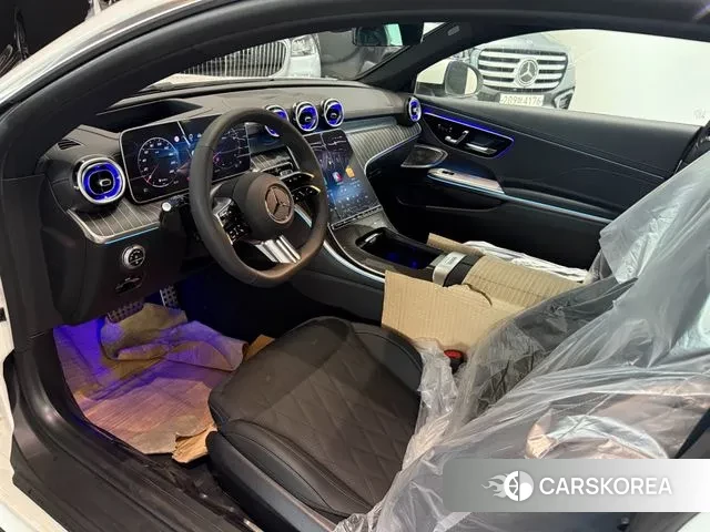 Mercedes-Benz CLE-Class C236 2024 Белый из Кореи, фото 2