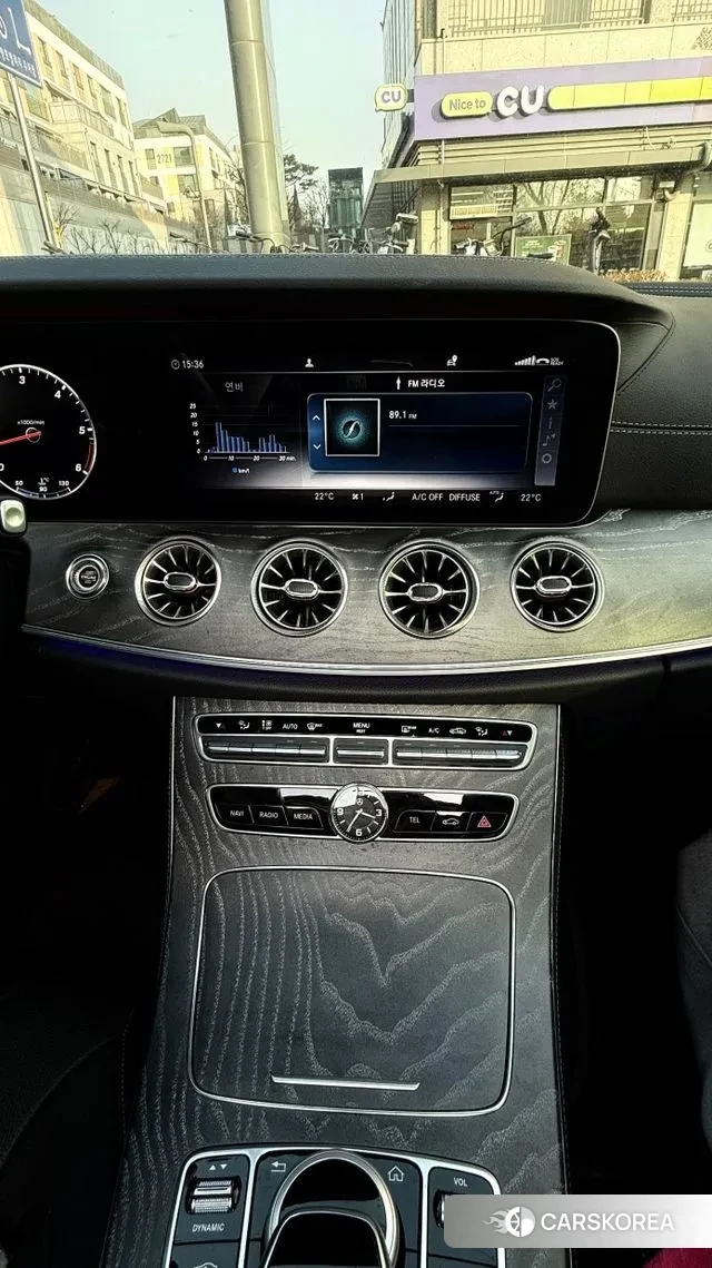 Mercedes-Benz CLS-Class C257 2019 Белый из Кореи, фото 2