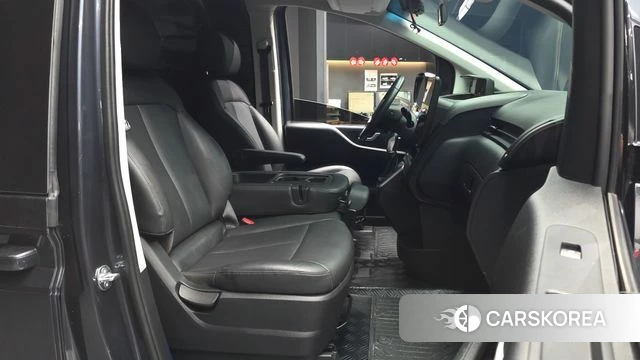Hyundai Staria 2024 Серый из Кореи, фото 2