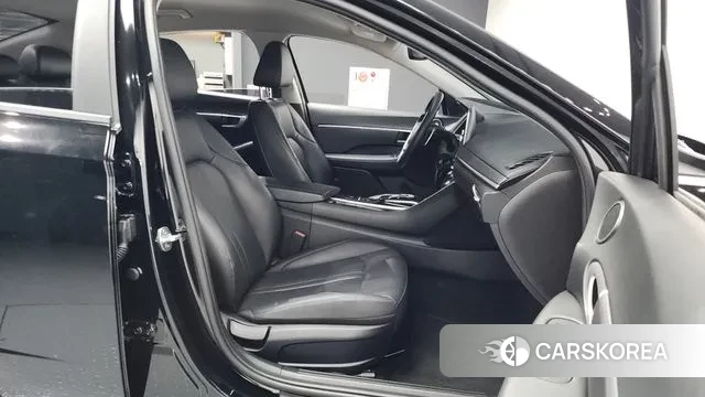 Hyundai Sonata (DN8) 2020 Черный из Кореи, фото 2