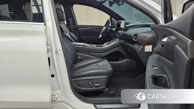 Hyundai The New Santa Fe 2023 Белый из Кореи, фото 2