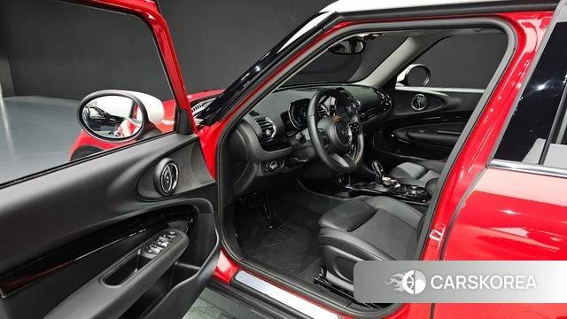 Mini Cooper Clubman 2023 Красный из Кореи, фото 2