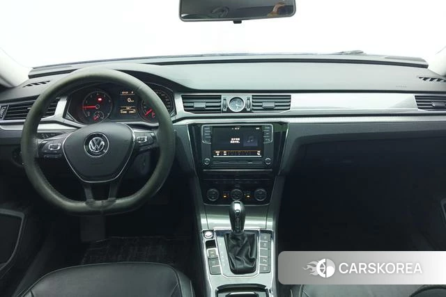 Volkswagen Passat 2018 Черный из Китая, фото 2