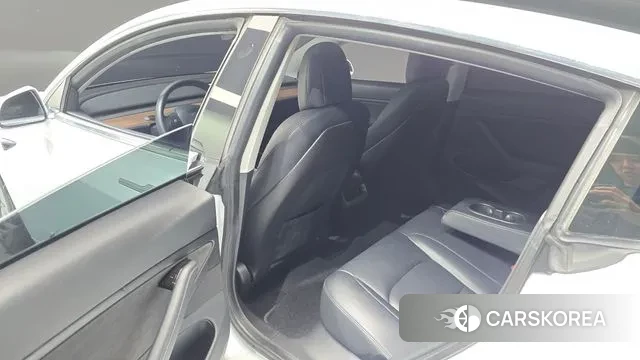 Tesla Model 3 2020 Белый из Кореи, фото 2