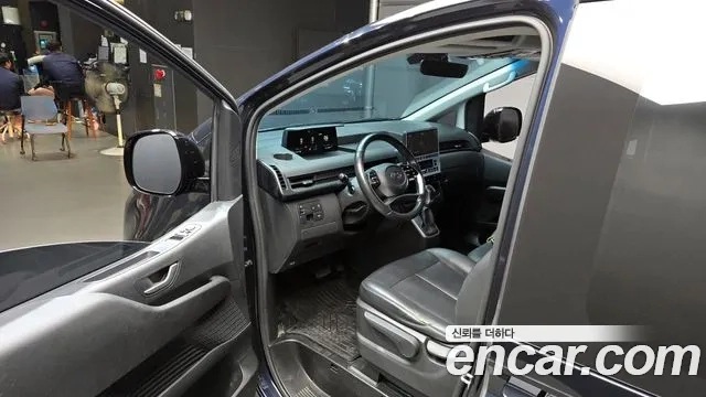 Hyundai Staria 2023 Синий из Кореи, фото 2