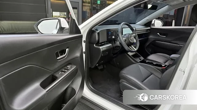 Hyundai Kona (SX2) 2023 Белый из Кореи, фото 2