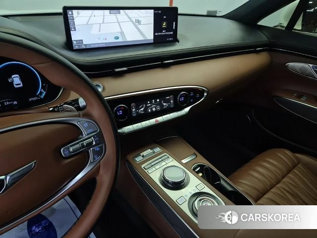 Genesis GV70 2024 Белый из Кореи, фото 2