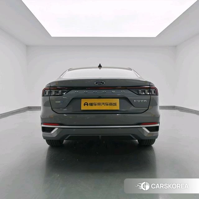 Ford Mondeo 2023 Другой из Китая, фото 2