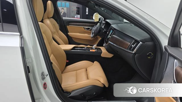 Volvo S90 2021 Белый из Кореи, фото 2