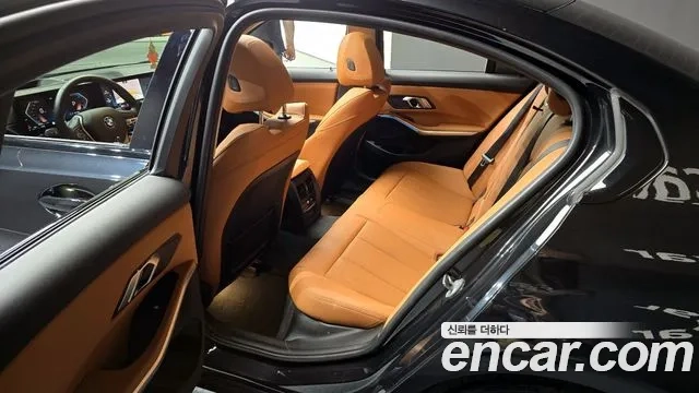 BMW 3 Series (G20) 2023 Черный из Кореи, фото 2