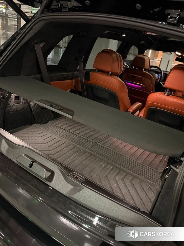 BMW X7 (G07) 2023 Черный из Кореи, фото 2