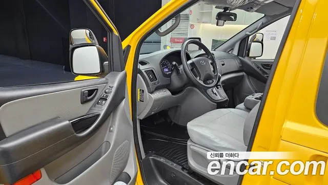 Hyundai The New Grand Starex 2018 Желтый из Кореи, фото 2