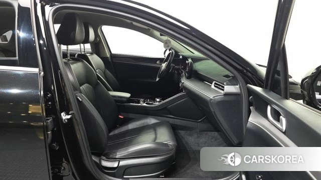 Kia K5 3rd generation 2023 Черный из Кореи, фото 2