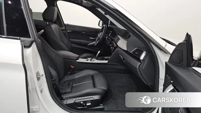 BMW 3 Series GT (F34) 2020 Белый из Кореи, фото 2