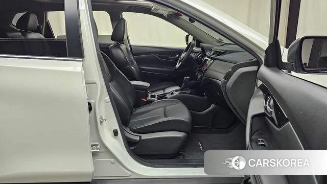 Nissan X Trail 2018 Белый из Кореи, фото 2