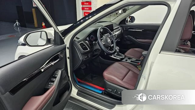 Kia Seltos 2021 Белый из Кореи, фото 2