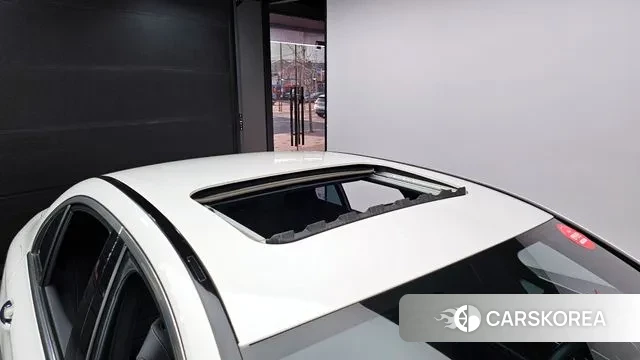 Mercedes-Benz E-Class W213 2022 Белый из Кореи, фото 2