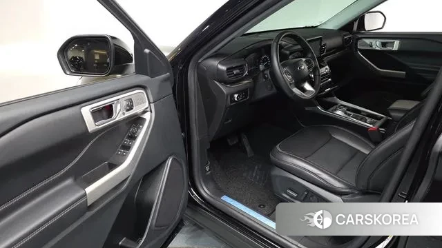 Ford Explorer 6th Generation 2023 Черный из Кореи, фото 2