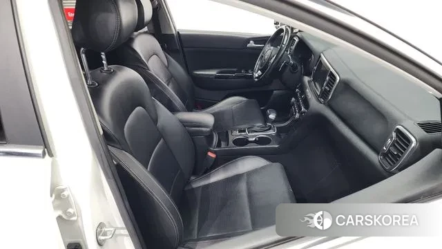 Kia Sportage 4th Generation 2018 Белый из Кореи, фото 2