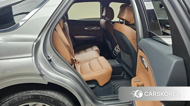 Genesis GV70 2021 Серебристо-серый из Кореи, фото 2