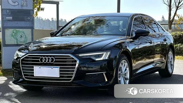 Audi A6L 2021 Черный из Китая, фото 2