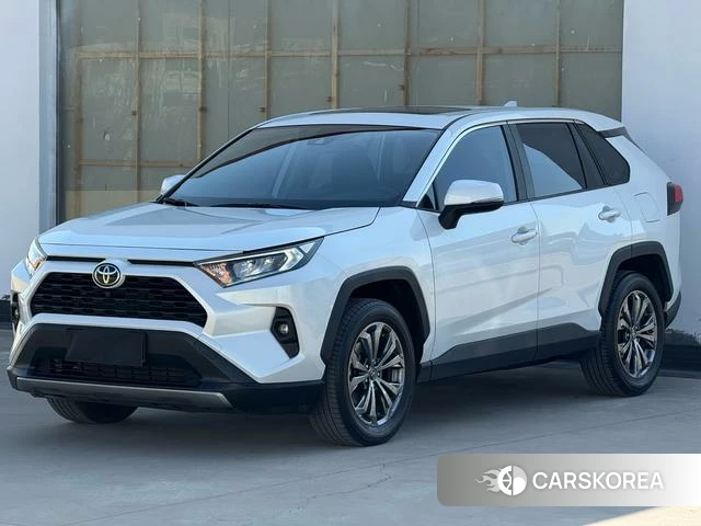 Toyota RAV4 Rongfang 2023 Белый из Китая, фото 2