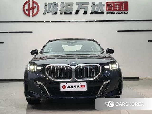 BMW i5 2026 Черный из Китая, фото 2