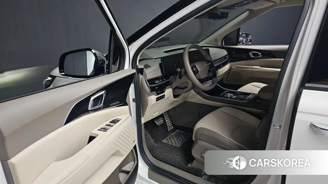 Kia The New Carnival 4th Generation 2025 Белый из Кореи, фото 2