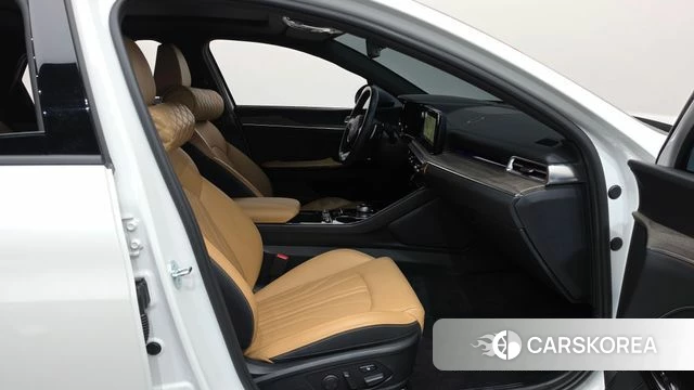 Kia K5 3rd generation 2023 Белый из Кореи, фото 2