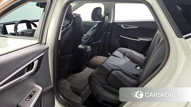 Kia EV6 2022 Жемчужный цвет из Кореи, фото 2