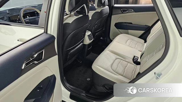 Kia The New Sportage 5th Generation Hybrid 2025 Белый из Кореи, фото 2