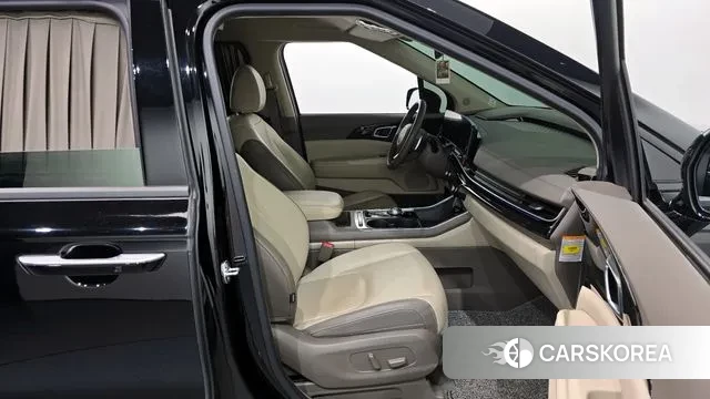 Kia The New Carnival 4th Generation 2024 Черный из Кореи, фото 2