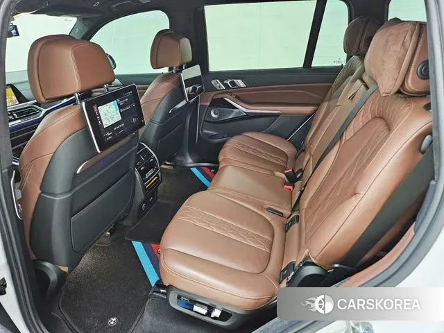 BMW X7 (G07) 2021 Белый из Кореи, фото 2