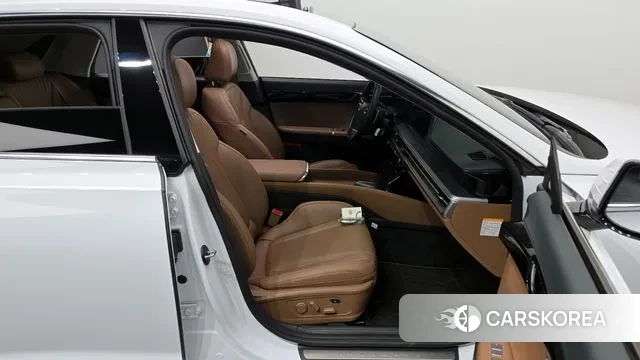 Hyundai Grandeur Hybrid (GN7) 2023 Белый из Кореи, фото 2