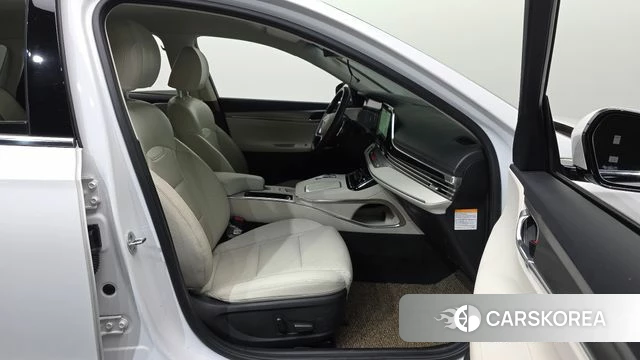 Hyundai The New Grandeur IG Hybrid 2021 Белый из Кореи, фото 2