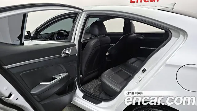 Hyundai The New Avante AD 2019 Белый из Кореи, фото 2