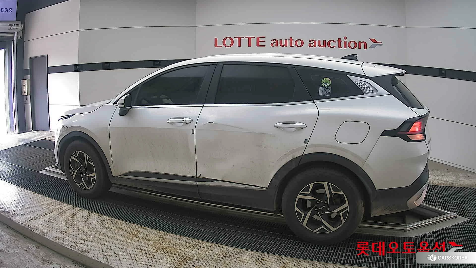 Kia Sportage 2022 Snow White Pearl (optional) из Кореи, фото 2