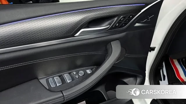 BMW X4 (G02) 2023 Белый из Кореи, фото 2