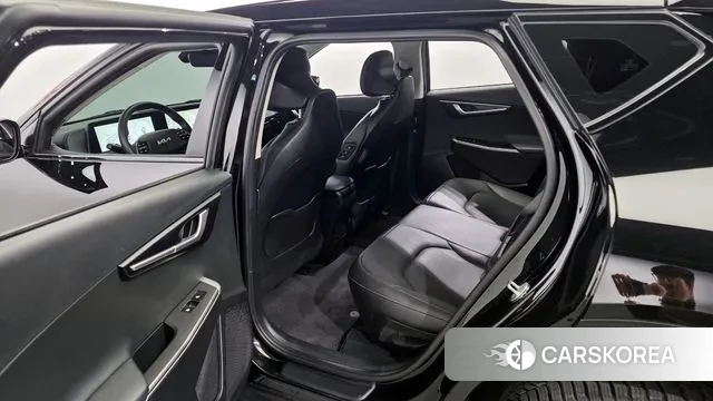 Kia EV6 2023 Черный из Кореи, фото 2