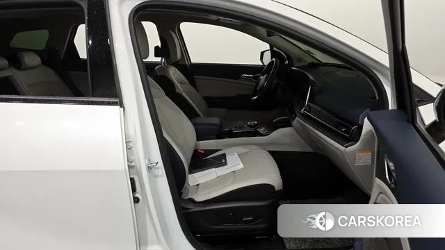 Kia Sportage 5th Generation Hybrid 2022 Белый из Кореи, фото 2