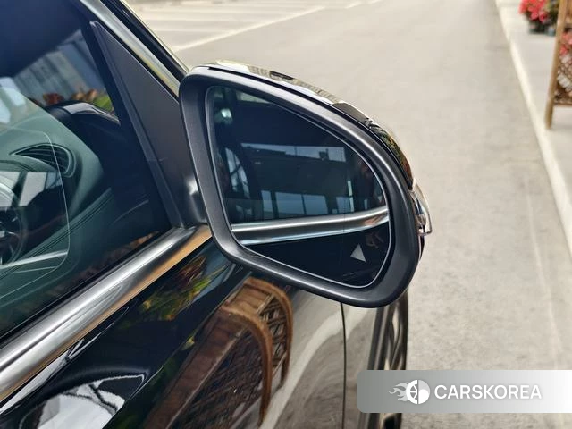 Mercedes-Benz GLB 2025 Черный из Китая, фото 2