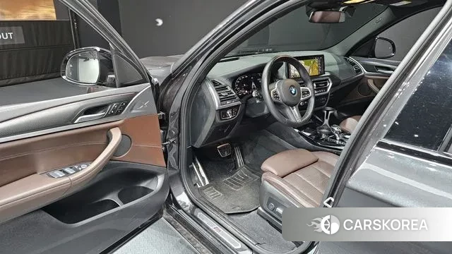 BMW X3 (G01) 2023 Серый из Кореи, фото 2