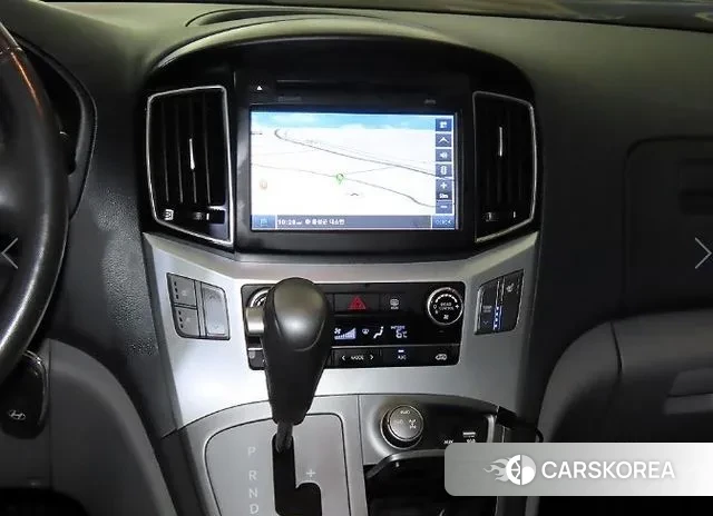 Hyundai The New Grand Starex 2018 Белый из Кореи, фото 2