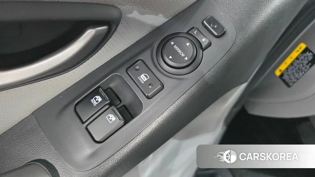Hyundai The New Grand Starex 2019 Серебристо-серый из Кореи, фото 2