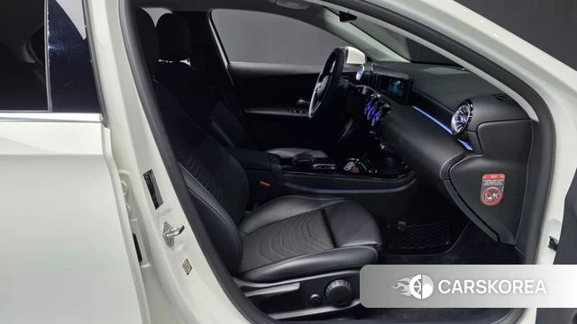 Mercedes-Benz A-Class W177 2020 Белый из Кореи, фото 2